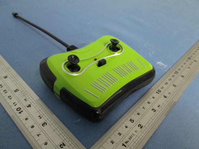 Toy RC Drifter - FCC ID PCJJL2014D49 - SHANTOU CITY CHENGHAI JINLONG TOYS CO., LTD (2)
