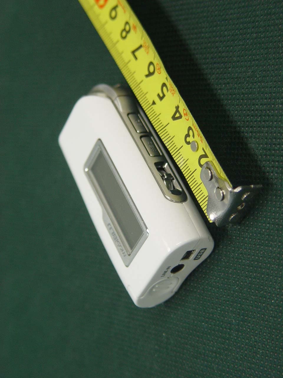 MP 3 PLAYER WITH FM RADIO - FCC ID PCMDAH1200 - Hyun Won Inc. (4)