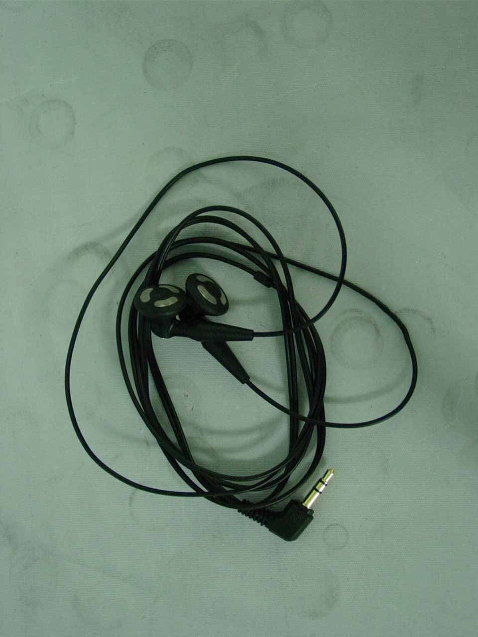 MP3 Player with FM Radio - FCC ID PCMDAH610 - Hyun Won Inc. (4)