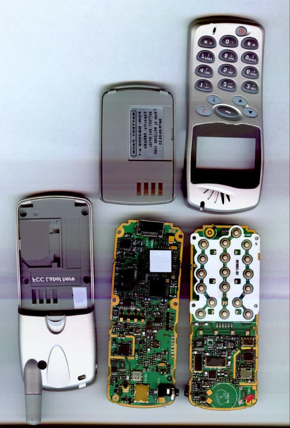 CDMA Handset - FCC ID PD7HHP - Philips Cellular Americas R&D (CARD) Center