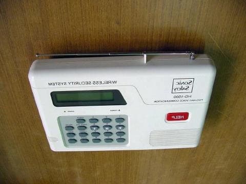Wireless Security System ( Main Console) - FCC ID PDDHG1500 - Nuzon Technology, Inc. (3)