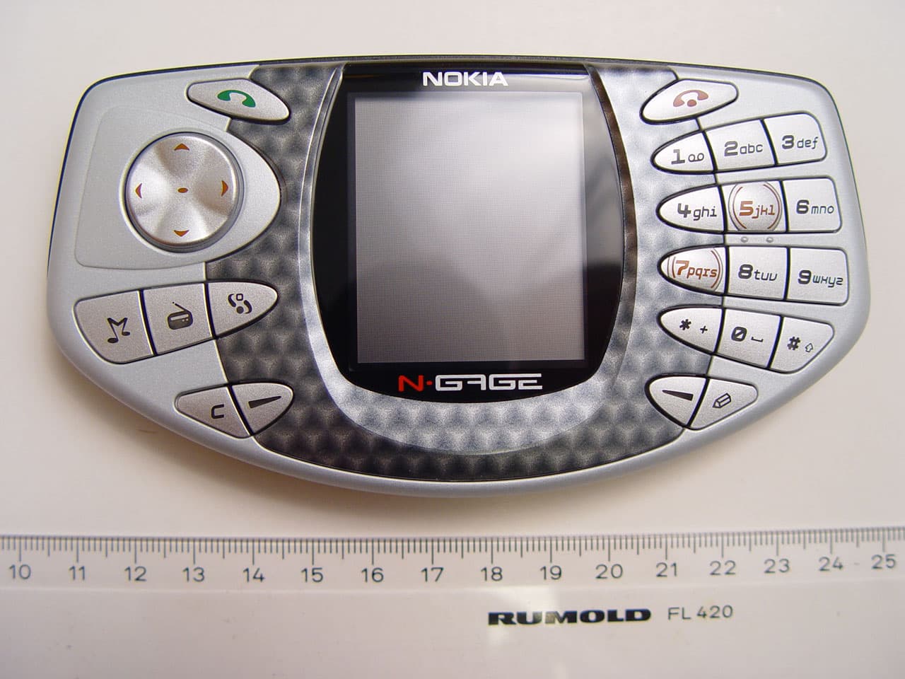 N-Gage Bluetooth Enabled PCS Phone - FCC ID PDN-NEM4 - Microsoft Corporation (2)