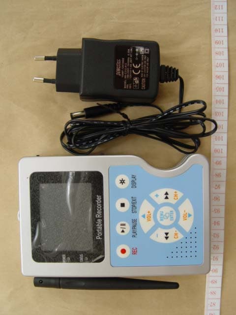 2.4GHz wireless CCD Camera & Portable DVR - FCC ID PE8YK9120K - Yoko Technology Corp (1)