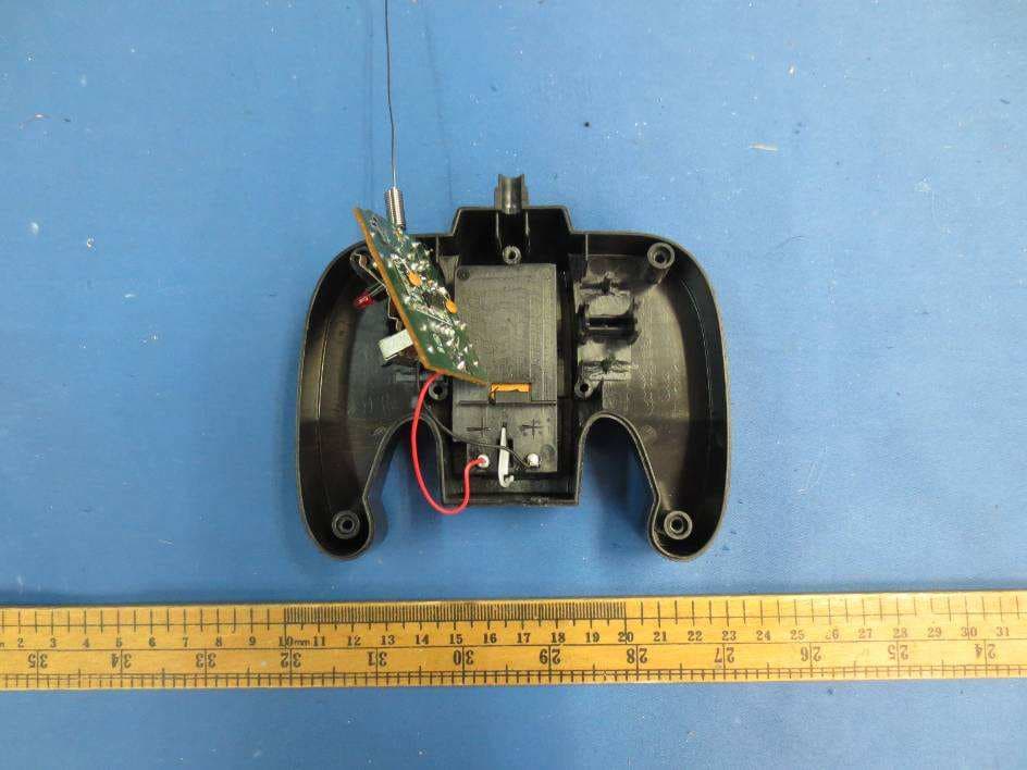 Toy RC Savage Car - FCC ID PE9YD163568349 - SHANTOU YIDA TOYS CO., LTD (3)