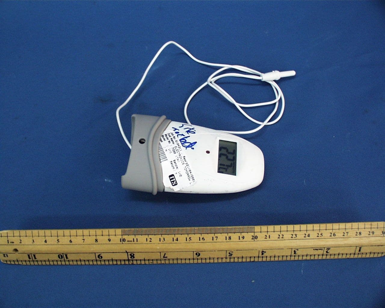 Battery Operated RF Clock Transmitter - FCC ID PEQ707090401 - Electronics Tomorrow Ltd.
