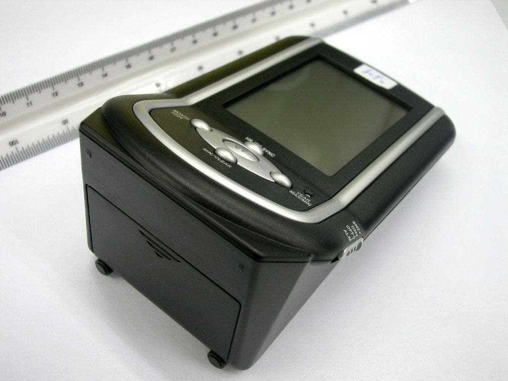 433MHz RF Receiver Alarm Clock - FCC ID PEQ809090803 - Electronics Tomorrow Ltd. (2)