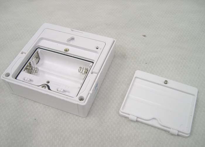 434MHz RF Wireless Transmitter - FCC ID PEQAJ26090807 - Electronics Tomorrow Ltd.