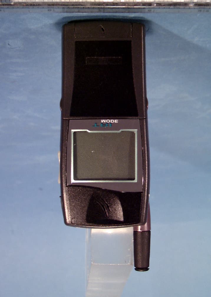 Tri-Mode Dual-Band Analog/PCS Phone (AMPS/CDMA) - FCC ID PFZSWT-1000 - SEWON Telecom (4)