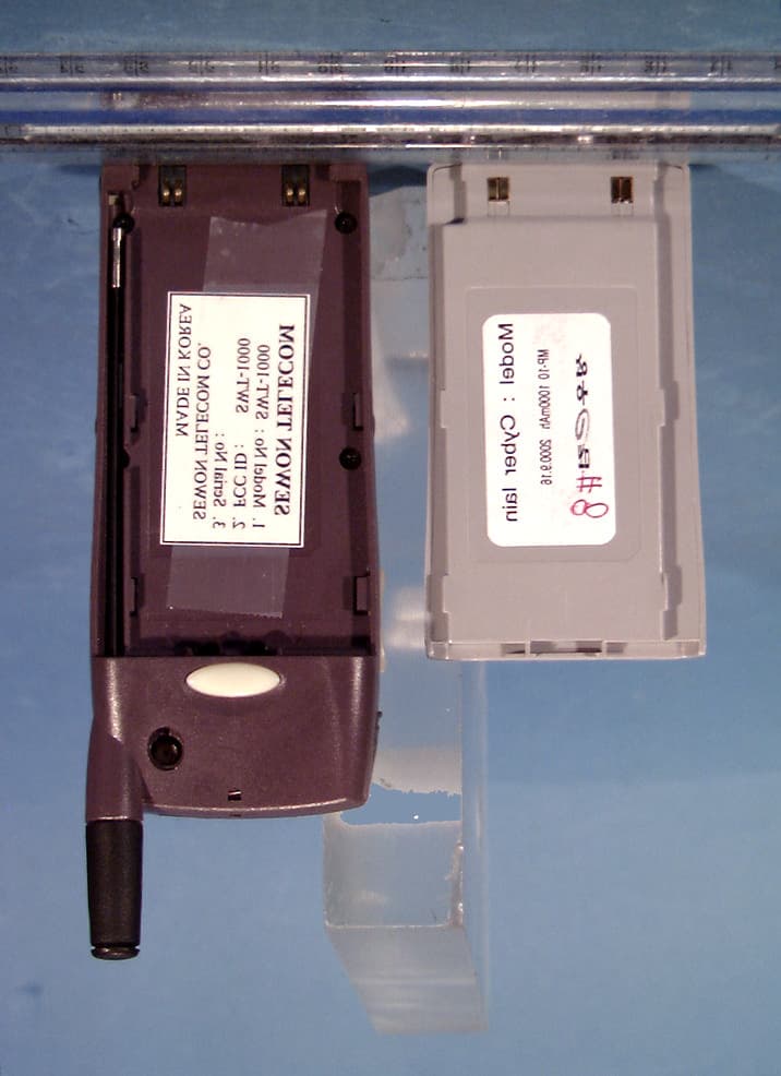 Tri-Mode Dual-Band Analog/PCS Phone (AMPS/CDMA) - FCC ID PFZSWT-1000 - SEWON Telecom