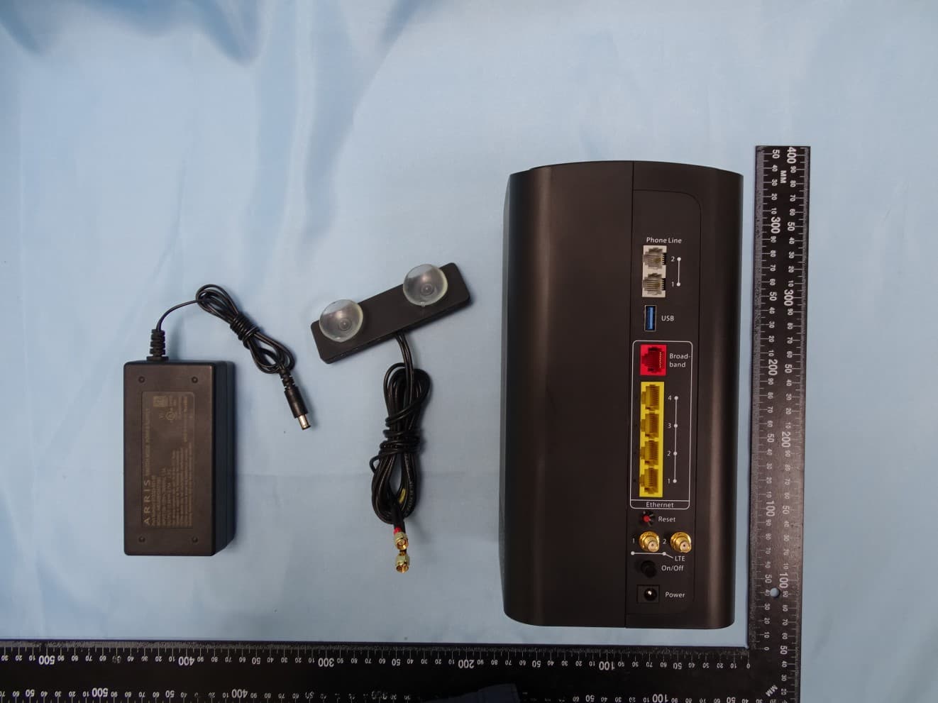 CBRS GW WITH DUAL BAND 11AC WIFI AND VOIP - FCC ID PGR-WMD3M91QTA - ARRIS