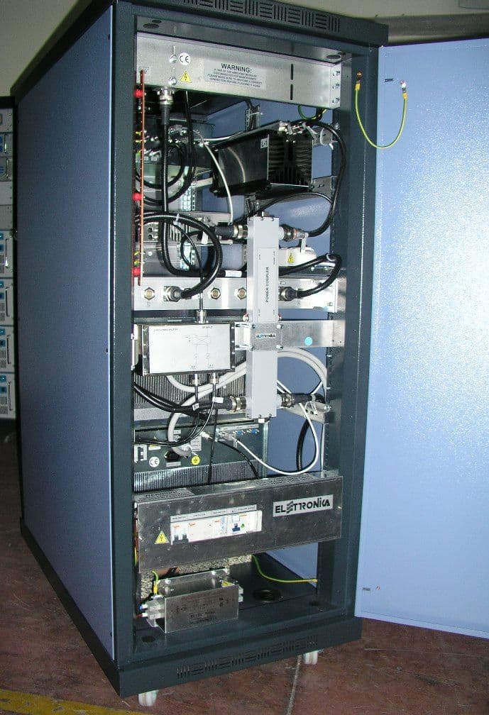 1000 W ATSC Transmitter - FCC ID PHLTXUD1000A - Elettronika S.r.l.