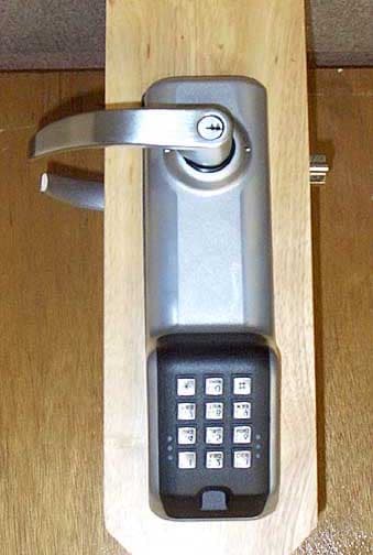 Self Contained Door Lock, LS2P - FCC ID PHULS2P - International Electronics Inc.