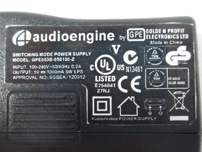 Wireless Audio Sender - FCC ID PIBW3TX - Audioengine LLC