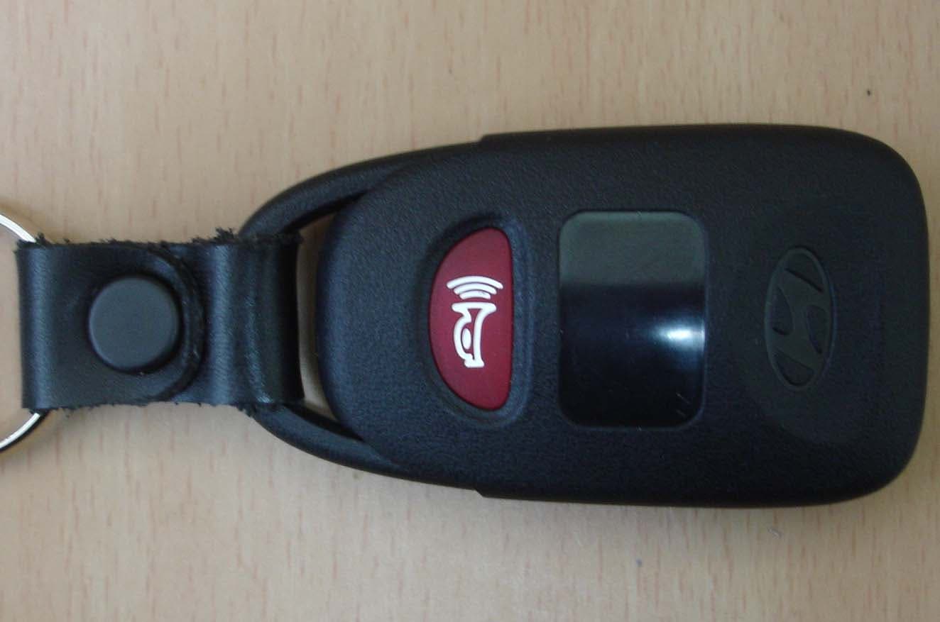 Transmitter for RKE System - FCC ID PINHA-T008 - Hyundai MOBIS Co., Ltd.