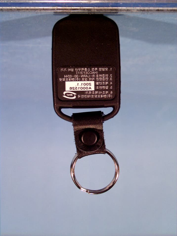 Automotive Security Transmitter - FCC ID PINHACOEF311T - Hyundai MOBIS Co., Ltd. (2)