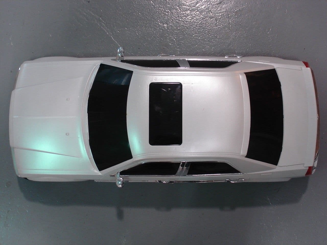 CHRYSLER 300C - FCC ID PIYJ4032-05A4R - Mattel Asia Pacific Sourcing Ltd.