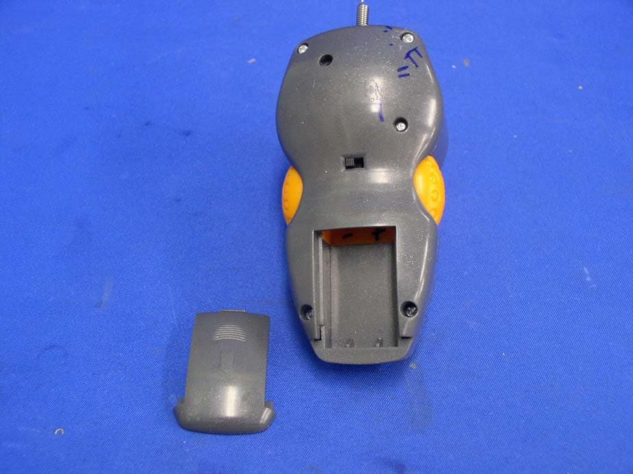 RC Car - FCC ID PIYL5461-07A4T - Mattel Asia Pacific Sourcing Ltd. (2)