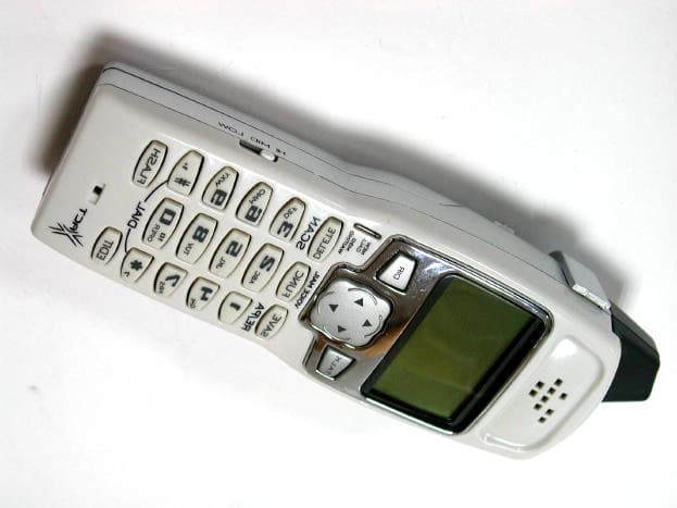 2.4GHz ANALOG CORDLESS PHONE - FCC ID PIZXG32010 - CIDMATE International Technology Inc. (3)