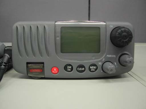 VHF/FM Marine Transmitter with Class D DSC - FCC ID PJ5RAY49 - Flir Belgium BVBA (4)