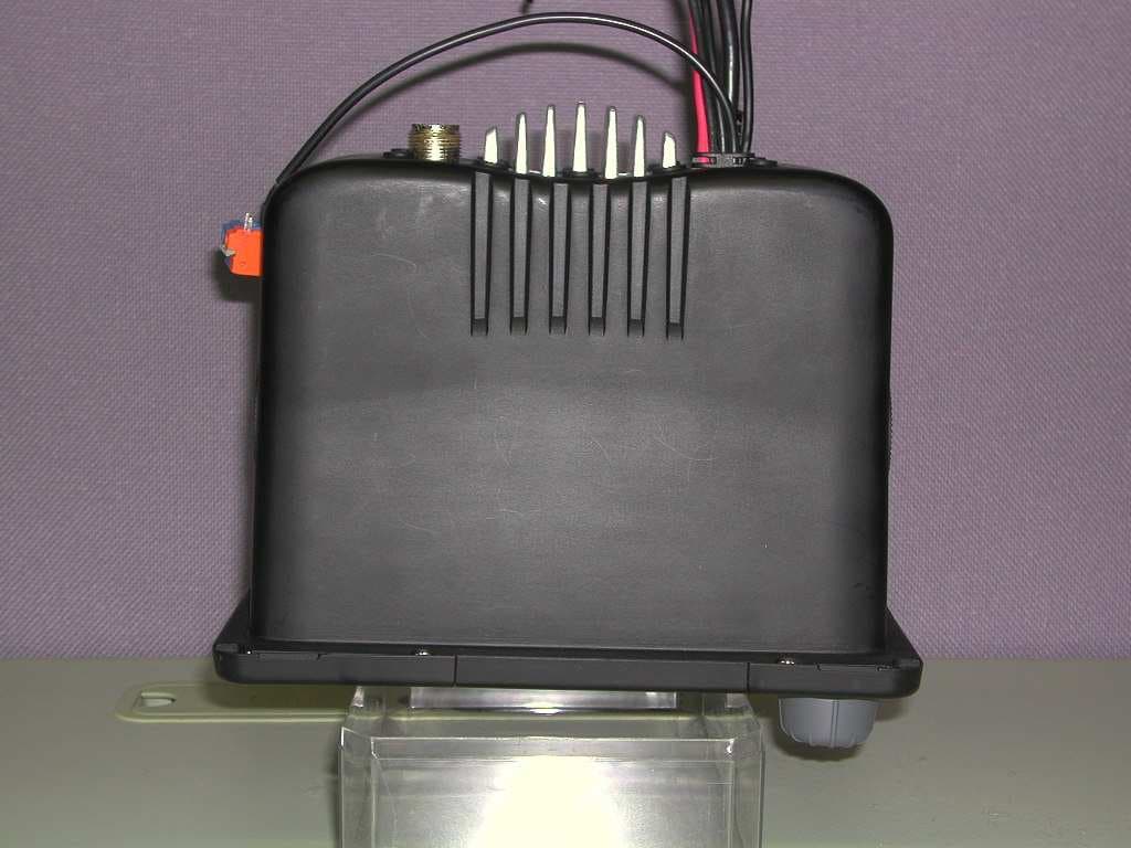 Fixed Mount VHF marine radio - FCC ID PJ5VHFGEN1 - Flir Belgium BVBA (2)