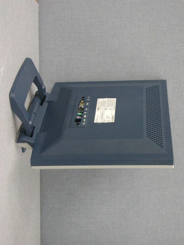 Intel RISC - 206MHz CPU w/ 15" LCD Client Monitor - FCC ID PJIW15L00001 - Hyundai IBT Corp.