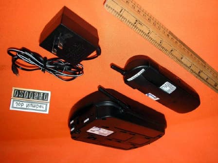 2.4 GHz 40-Channel Cordless Phone with CID and DAM - FCC ID PJU2420 - Shenzhen Jingneng Telecom Technology Co Ltd (2)