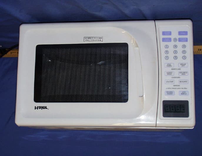 Microwave Oven - FCC ID PKAFGTHR750 - Qingdao Haier Microwave Production Co., Ltd. (1)