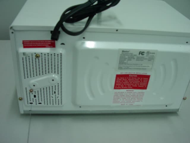 Microwave Oven - FCC ID PKAUA0660MLG213 - Qingdao Haier Microwave Production Co., Ltd.