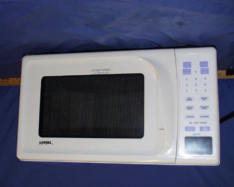 Microwave Oven - FCC ID PKAXZHM091000W - Qingdao Haier Microwave Production Co., Ltd.