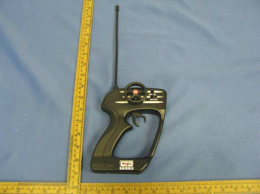 1:10 Radio Control Vehicle Collection, Assorted - FCC ID PKG04236RC27M - May Cheong Toy Products Fty. Ltd. (2)