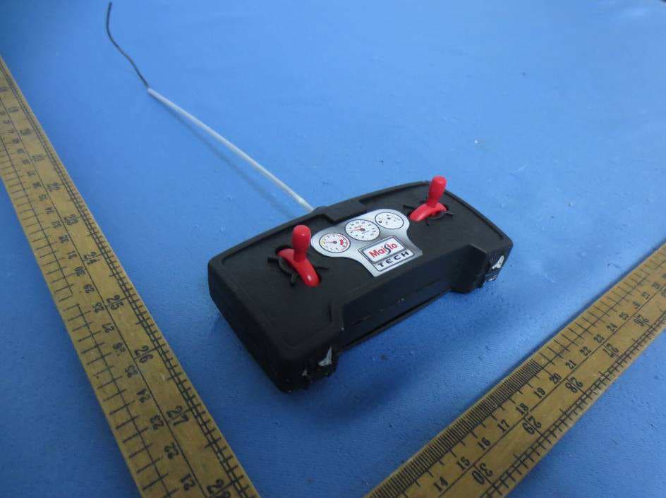 Licensed R/C Vehicles - FCC ID PKG12099RC27 - May Cheong Toy Products Fty. Ltd.