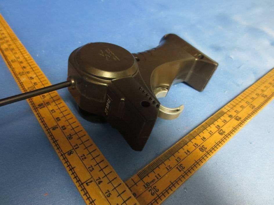 Radio Control Vehicle Rock Crawler Extreme - FCC ID PKG12120RC27 - May Cheong Toy Products Fty. Ltd. (2)