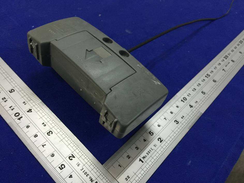 RC SPEED BOAT - FCC ID PKG14172RC27 - May Cheong Toy Products Fty. Ltd. (2)