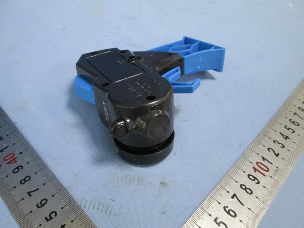 VOLVO A25 HAULER - FCC ID PKG19160RCB - May Cheong Toy Products Fty. Ltd.