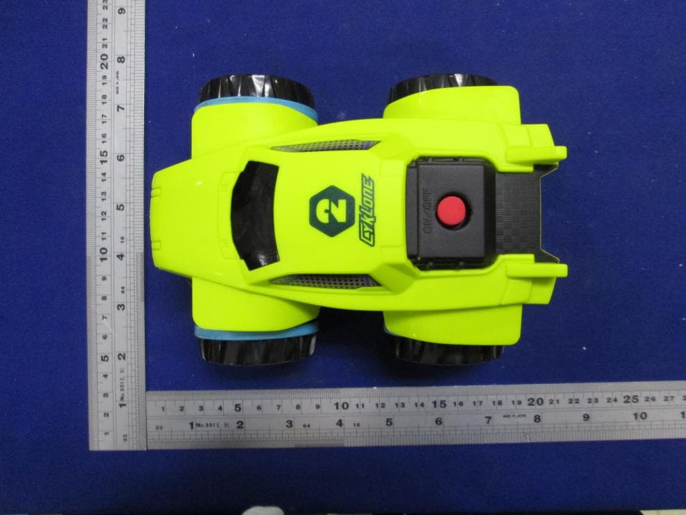 RC Cyklone Aqua Tread - FCC ID PKG20028RC - May Cheong Toy Products Fty. Ltd. (4)