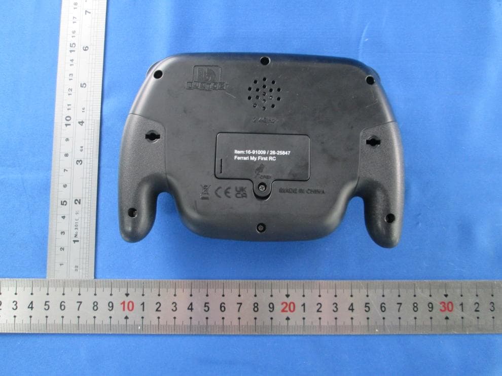 MY FIRST FORMULA ASST(BB Junior - My First Formula RC - Mercedes-AMG) - FCC ID PKG25847RC - May Cheong Toy Products Fty. Ltd. (4)