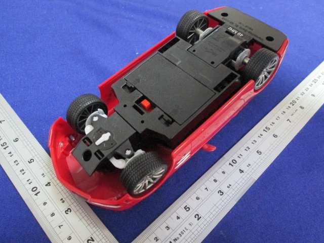 1 24 Licensed R/C Vehicles - FCC ID PKG81016RC49M - May Cheong Toy Products Fty. Ltd.