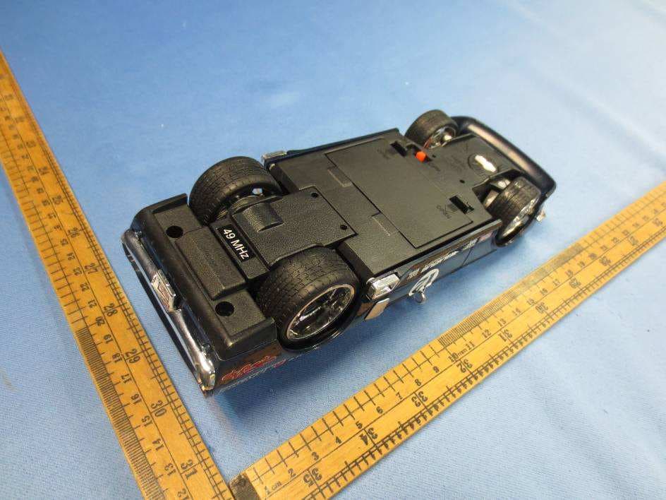 1:24 Radio Control vehicles, Assorted - FCC ID PKG81018RC49M - May Cheong Toy Products Fty. Ltd.