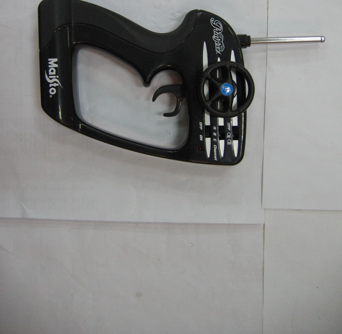 Remote Control Toy Transmitter - FCC ID PKG81021RC49 - May Cheong Toy Products Fty. Ltd.