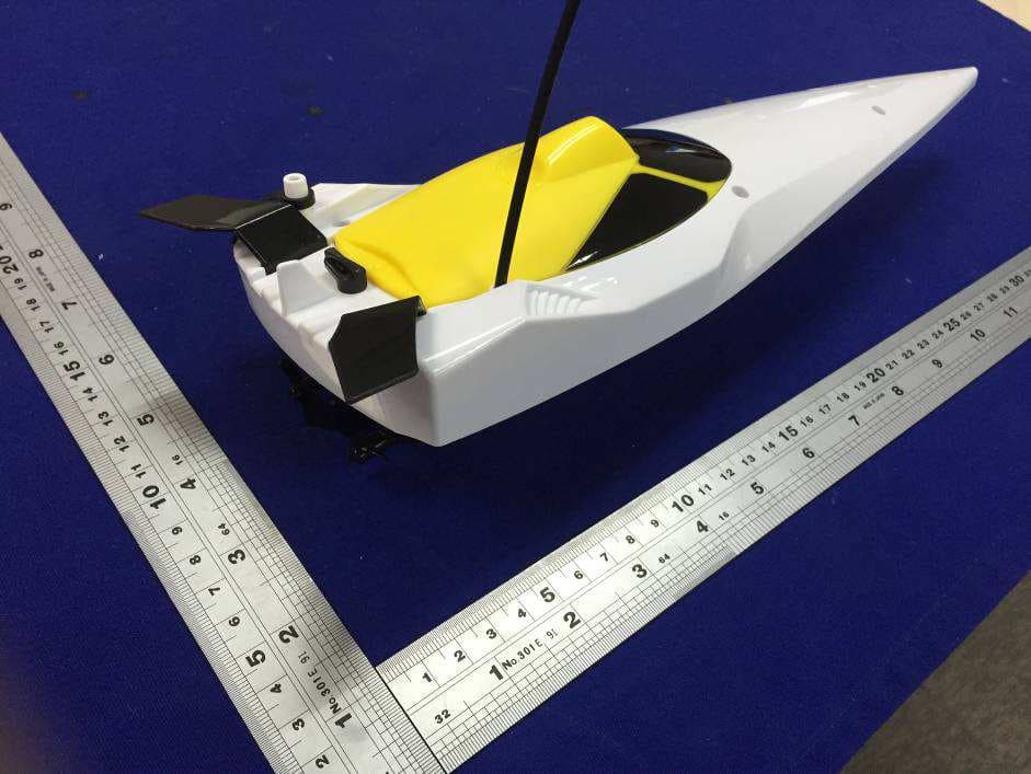 RC SPEED BOAT - FCC ID PKG81322RC49 - May Cheong Toy Products Fty. Ltd. (2)