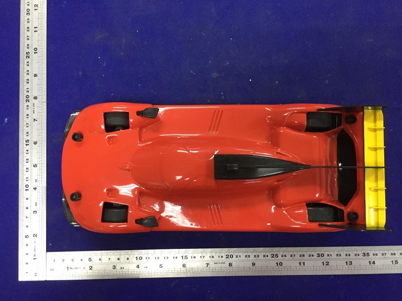 1 16 RC Ferrari 499P - FCC ID PKG82861RC - May Cheong Toy Products Fty. Ltd. (3)