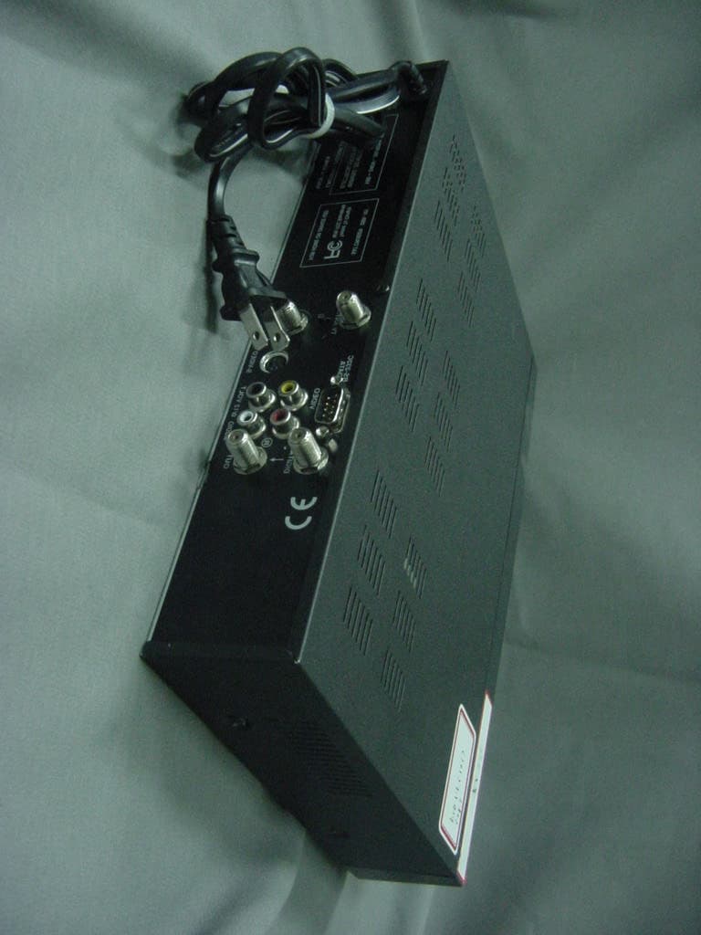 Digital Satellite Receiver - FCC ID PKJDSR-101PA - AMT Co., Ltd.