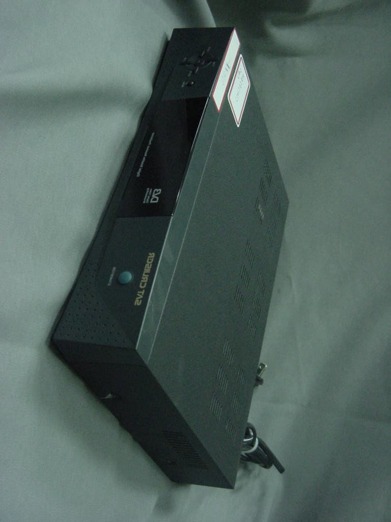 Digital Satellite Receiver - FCC ID PKJDSR-101PA - AMT Co., Ltd. (2)