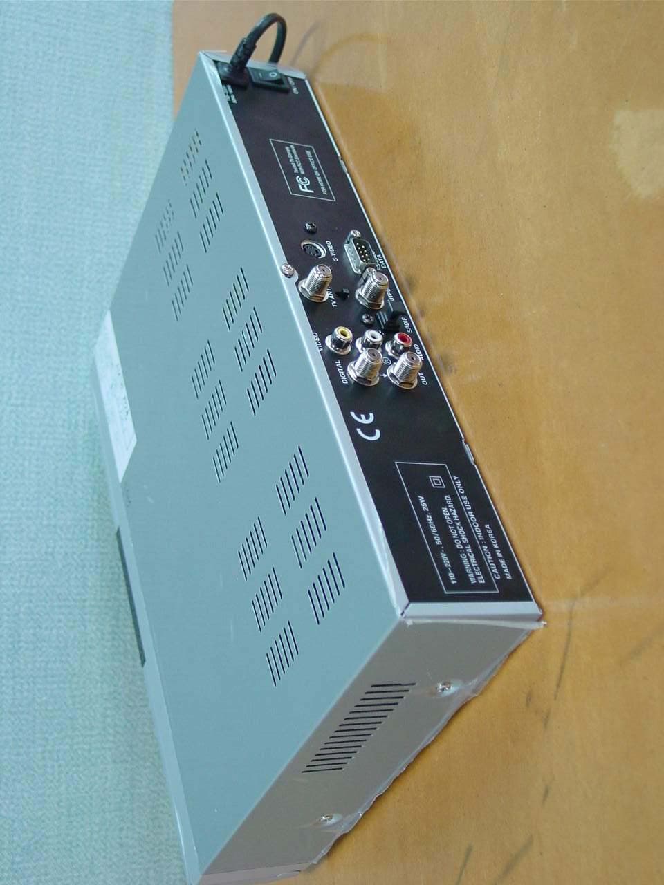 Digital Satellite Receiver - FCC ID PKJDSR-101PLUS - AMT Co., Ltd.