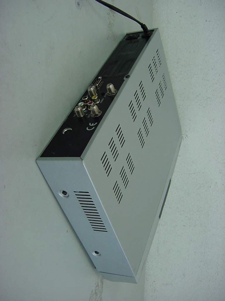 Digital Satellite Receiver - FCC ID PKJDSR-301A - AMT Co., Ltd.