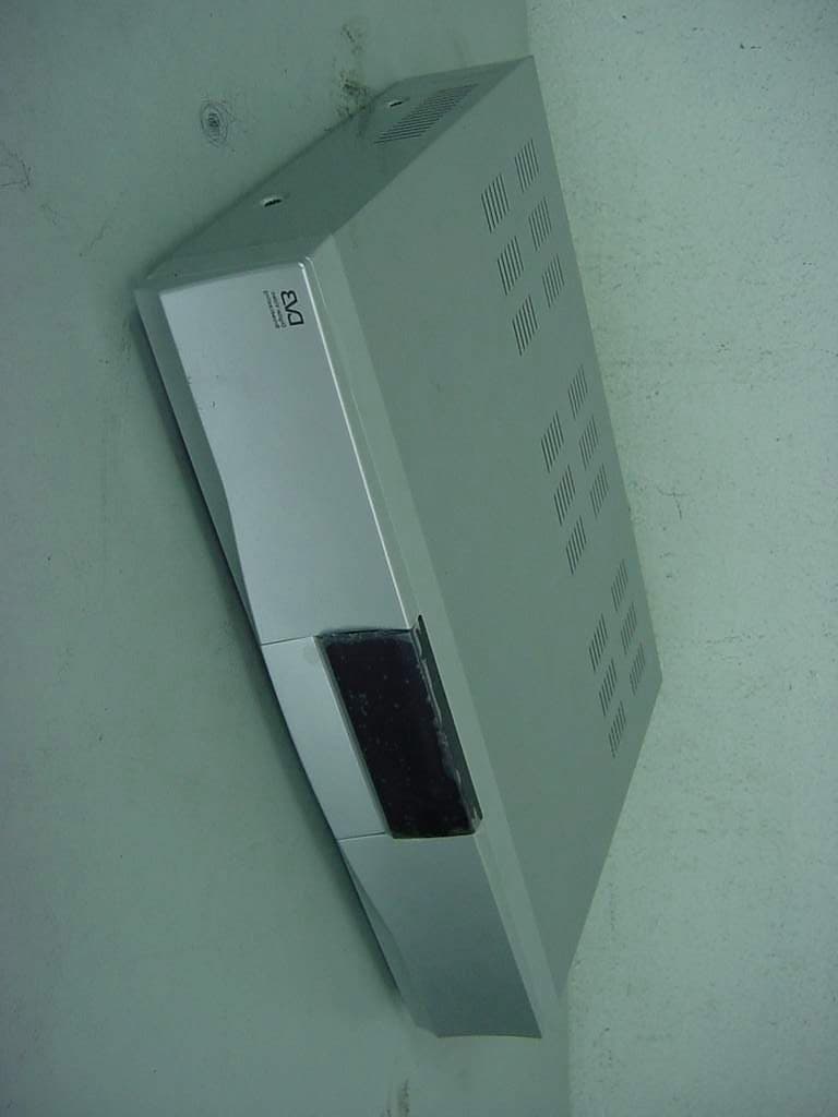 Digital Satellite Receiver - FCC ID PKJDSR-301A - AMT Co., Ltd. (2)
