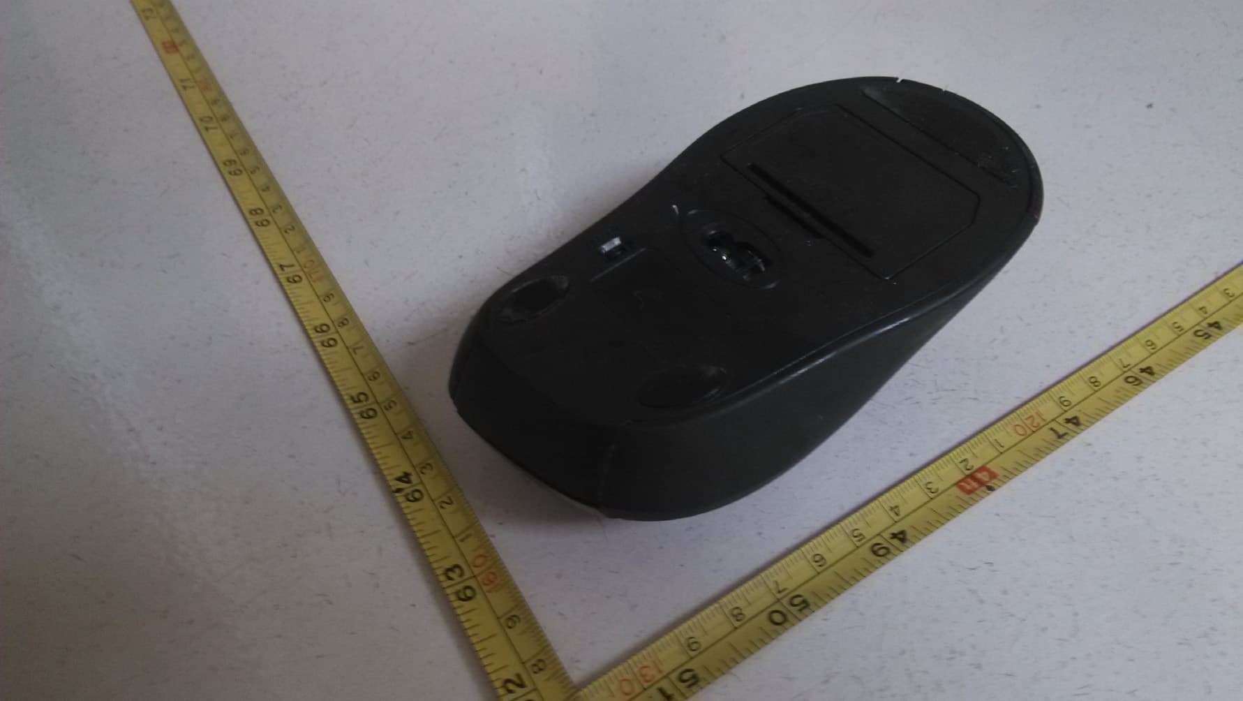 Optical 2.4GHz Wireless Mouse - FCC ID PKNCM-198N - Zhuoheng Electronics Co., Limited (2)