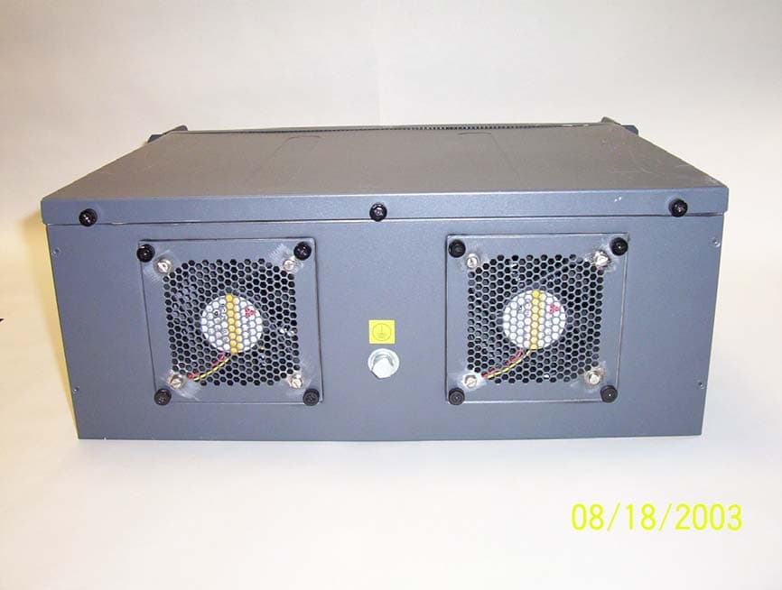 Wireless Broadband Base Station - FCC ID PKTNODEBRK - General Dynamics Broadband, Inc. (3)