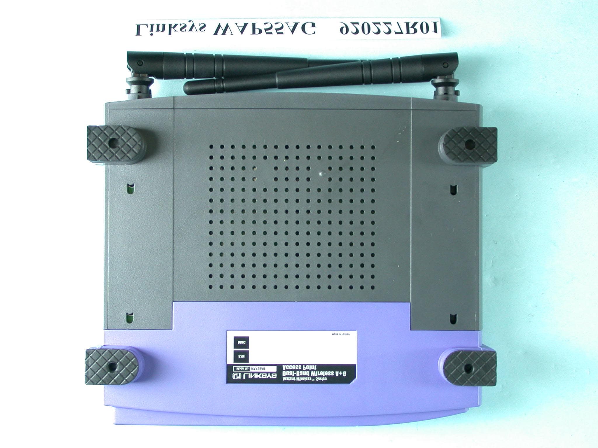 Dual-Band Wireless A+G Access Point - FCC ID PKW-WAP55AG - Cisco-Linksys, LLC (2)