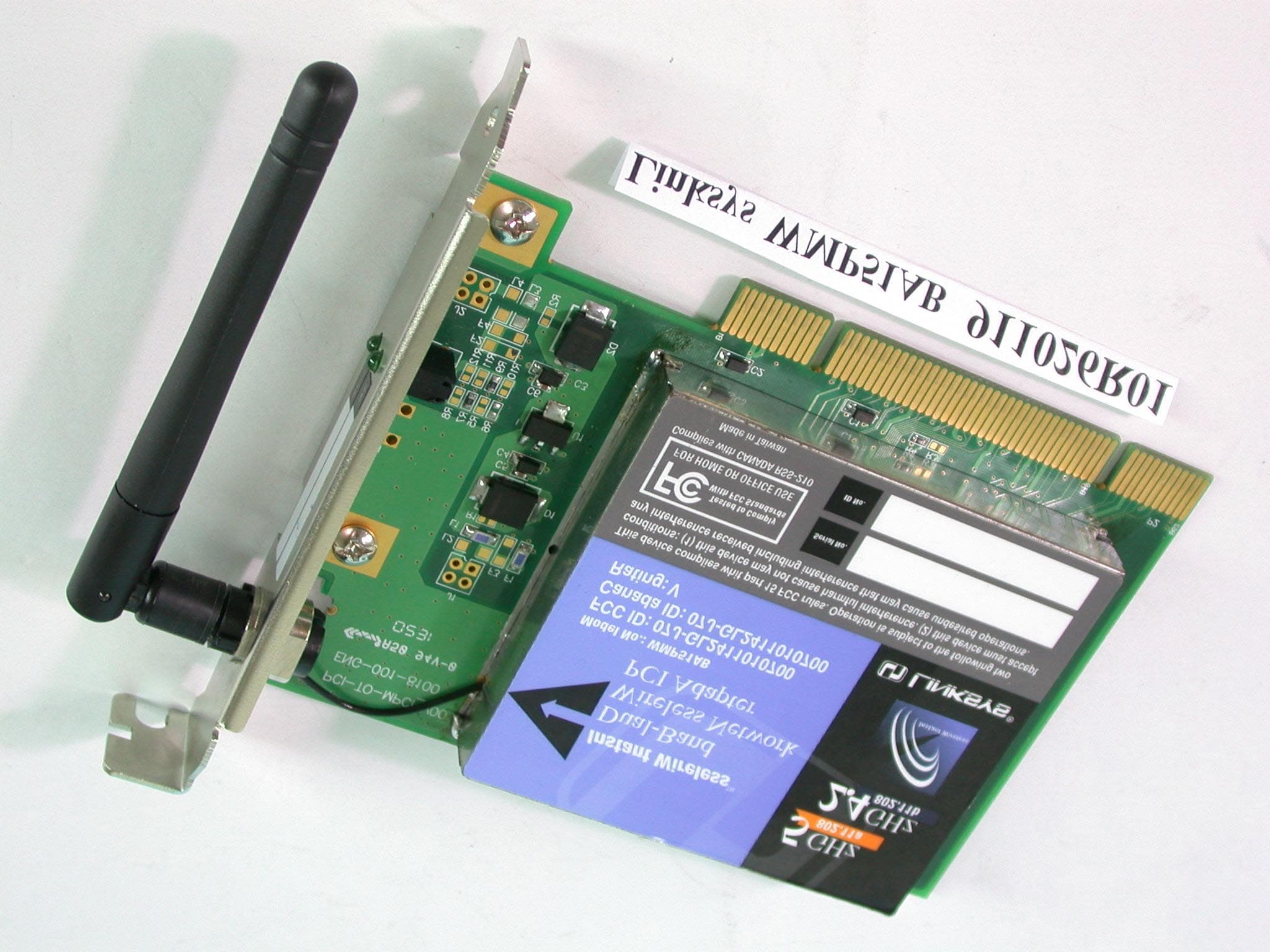 Dual-Band Wireless A+B PCI Adapter - FCC ID PKW-WMP51AB - Cisco-Linksys, LLC (2)